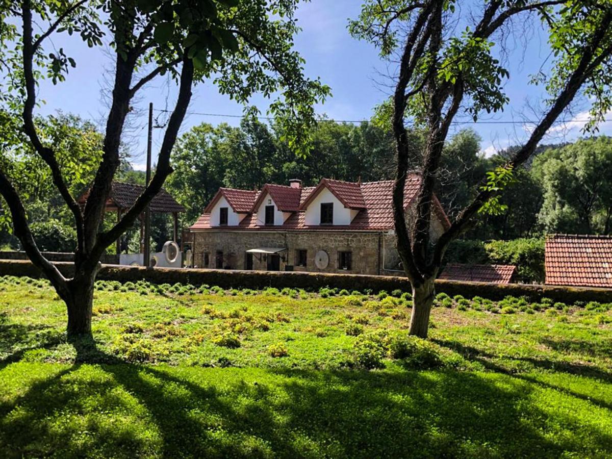 Готель Casa Dos Moinhos Do Chao Do Mosteiro Сан-Педру-ду-Сул Екстер'єр фото